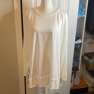 🍁New Soft Surroundings Top🍁